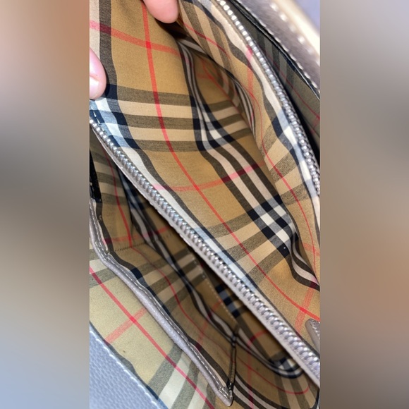 Burberry bag - Picture 7 of 10